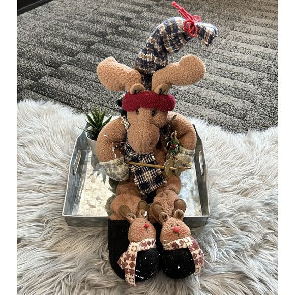 VTG Christmas Moose Shelf Sitter Plush Holiday‎ Seasonal Winter Decor Ski Theme - Picture 1 of 6